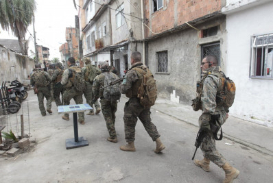 Comunidades do Rio têm 60 escolas fechadas devido à rotina de violência