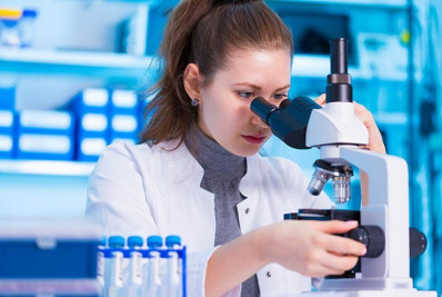 Prêmio de Ciência voltado para mulheres e meninas abre inscrições