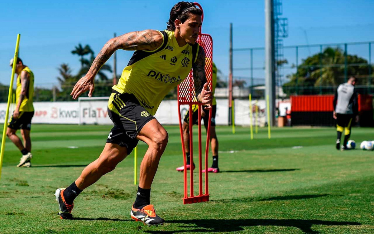 Flamengo vai reavaliar Pedro antes de definir os próximos passos após lesão