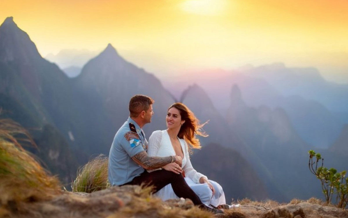 Apaixonados um pelo outro e também por esportes radicais, Geraldo e Larissa escalaram os Portais de Hércules, também em Guapimirim, em julho de 2024