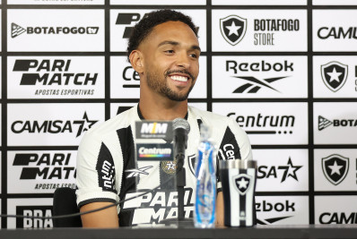 Vitinho explica características e prevê fácil adaptação no Botafogo