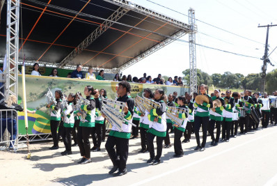 Desfile cívico no distrito de São Vicente marca a abertura da Semana da Pátria em Araruama