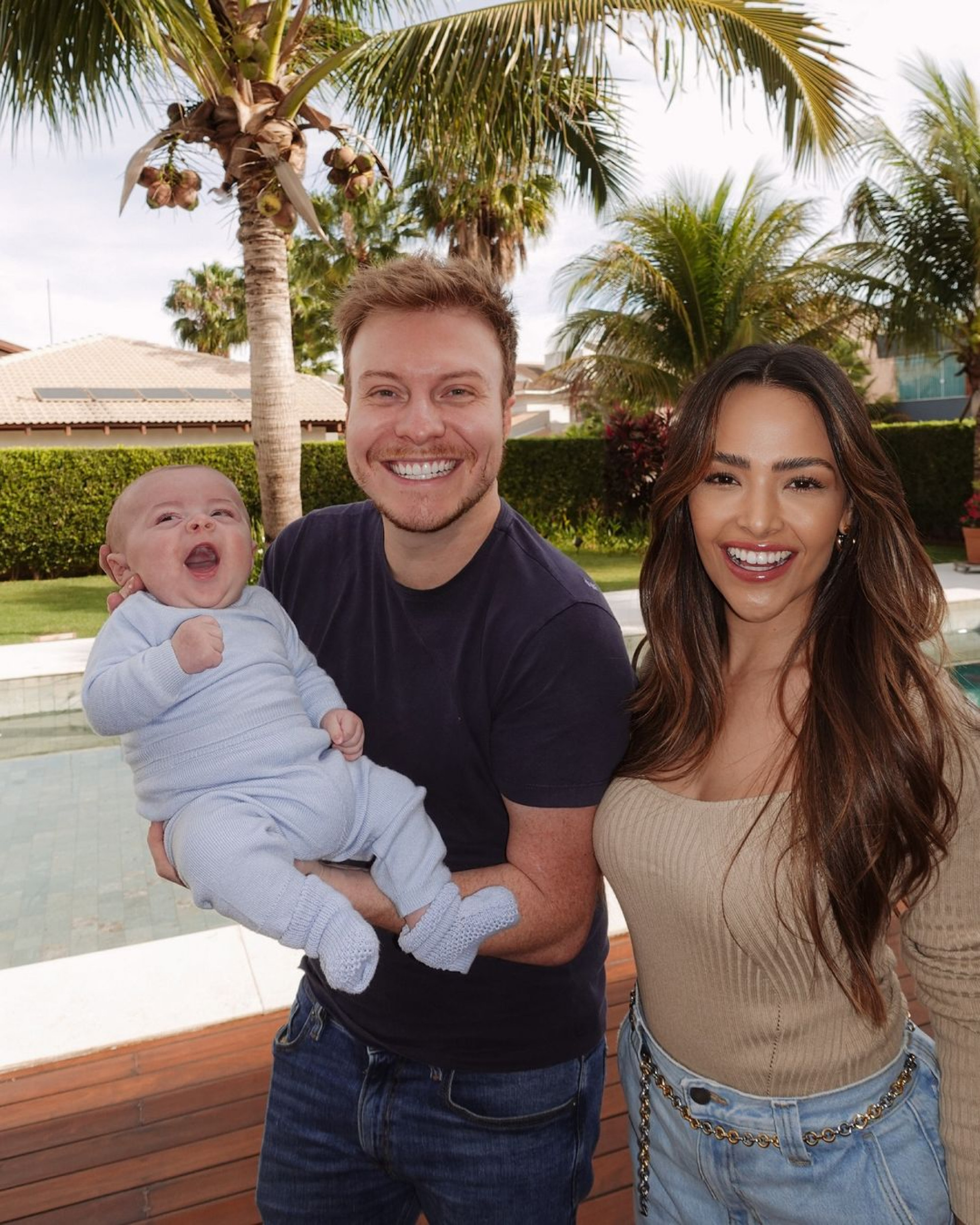 Gabi Luthai, Téo Teló e o filho do casal, Pietro - Reprodução / Instagram