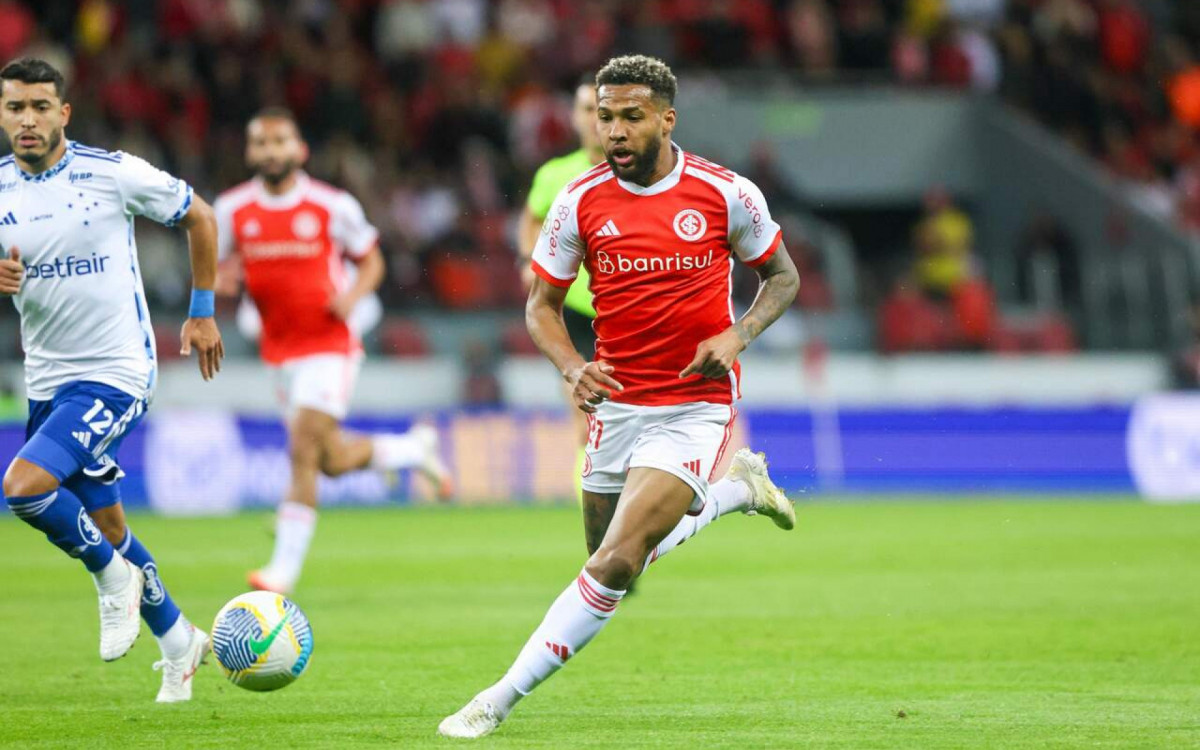 Cruzeiro notifica Internacional por atraso no pagamento de Wesley