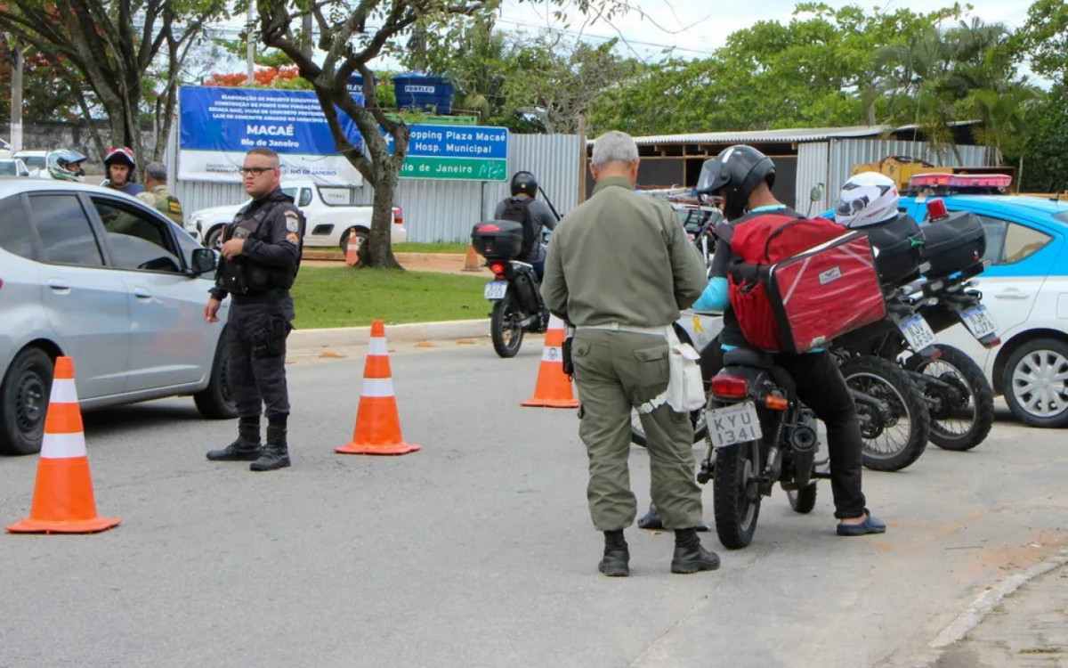 Integração das forças de segurança em Macaé resulta em números recordes de apreensões e prisões, fortalecendo a proteção à população