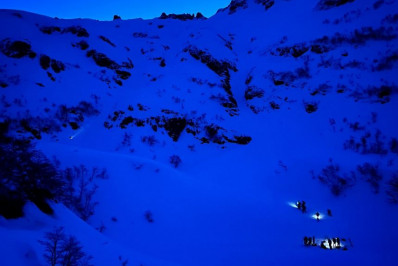 Uma turista morre e dois são resgatados após avalanche em Bariloche, na Argentina