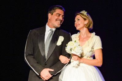 Junno Andrade interpreta marido de Bianca Rinaldi em peça: 'Personagens deram química'