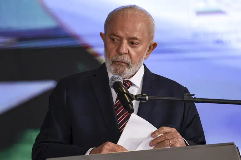 'O governo não está para brincadeira', diz Lula sobre criminosos que teriam causado incêndios