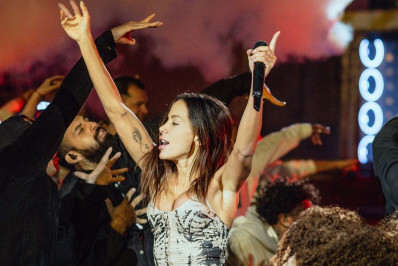 Anitta mostra bastidores dos ensaios para show no jogo da NFL em São Paulo