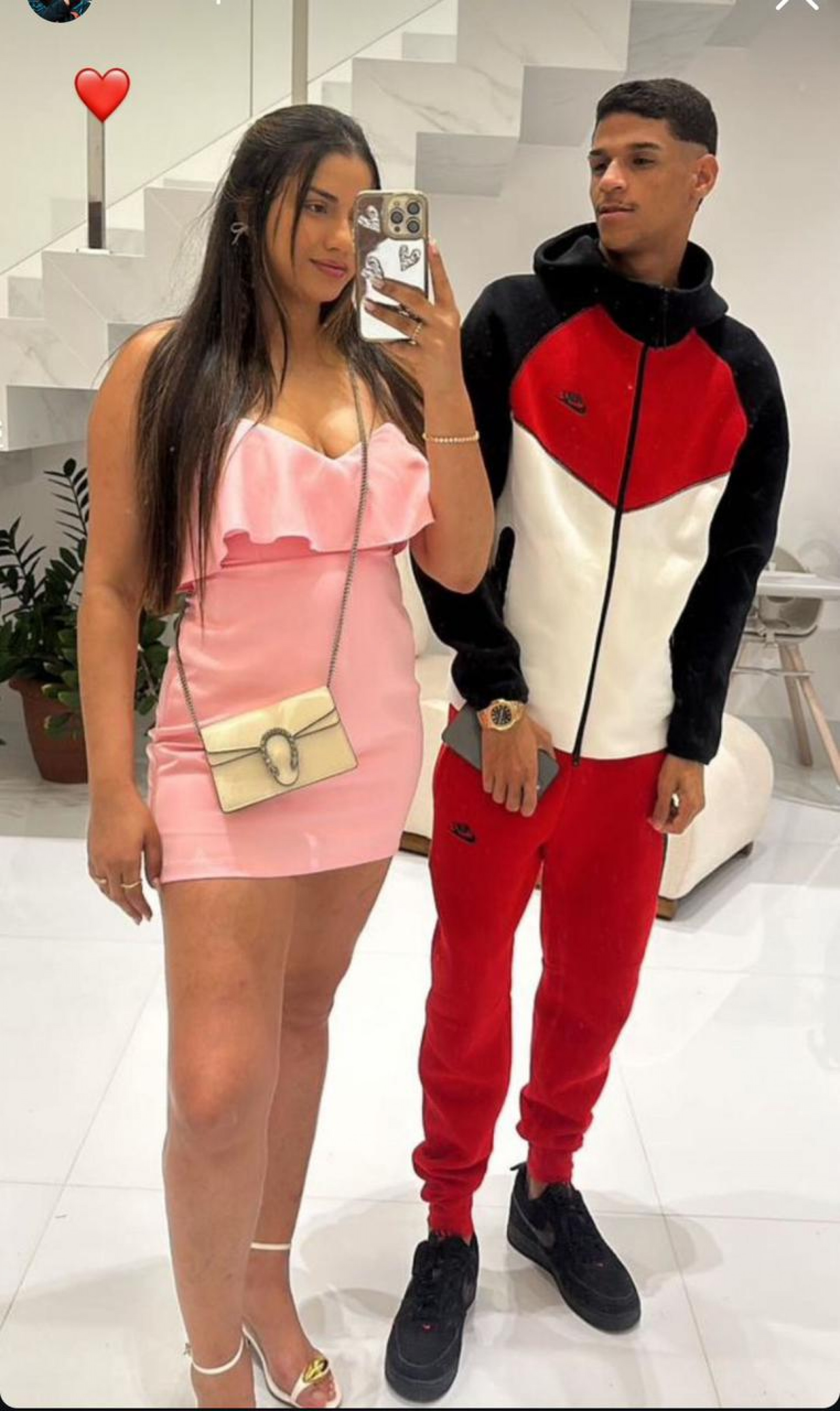 Luva de Pedreiro reata namoro com Távila Gomes - Reprodução / Instagram