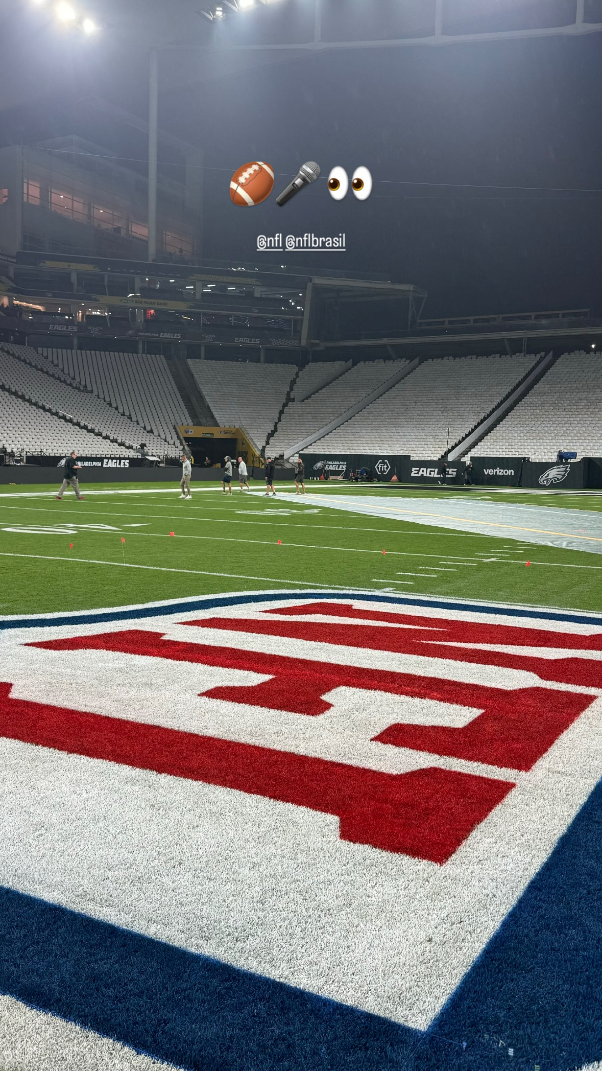 Anitta mostra bastidores dos ensaios para show no jogo da NFL em São Paulo
- Reprodução / Instagram