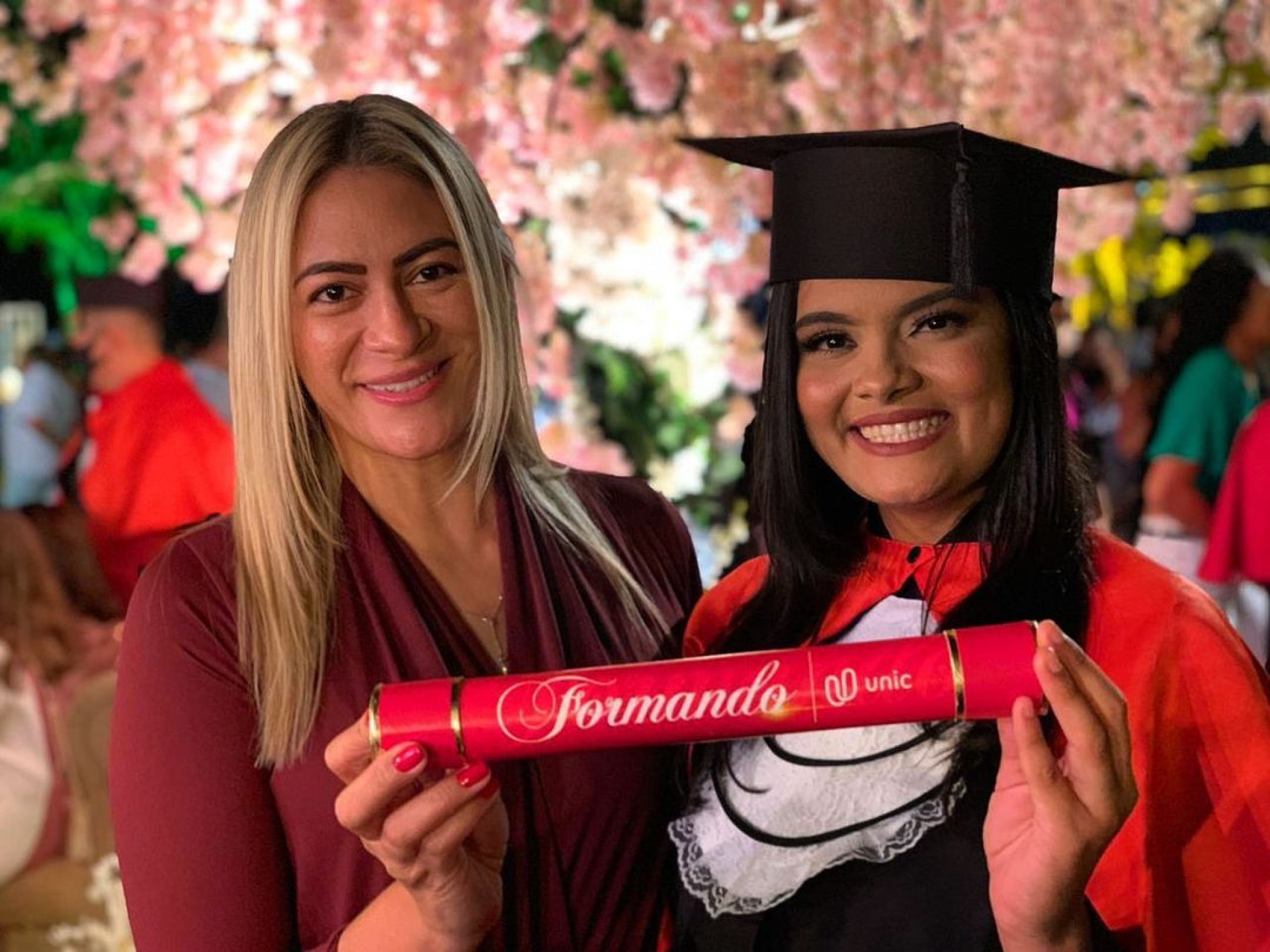 Laísa e Ayla Reis morreram durante o parto - Reprodução / Instagram