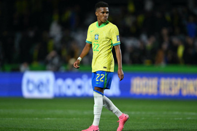 Estreia de Estêvão pelo Brasil é destacada por jornal espanhol: 'Foi ousado'