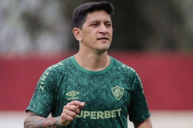 Cano não sente dores em semana de treinos e deve voltar ao Fluminense contra o Juventude
