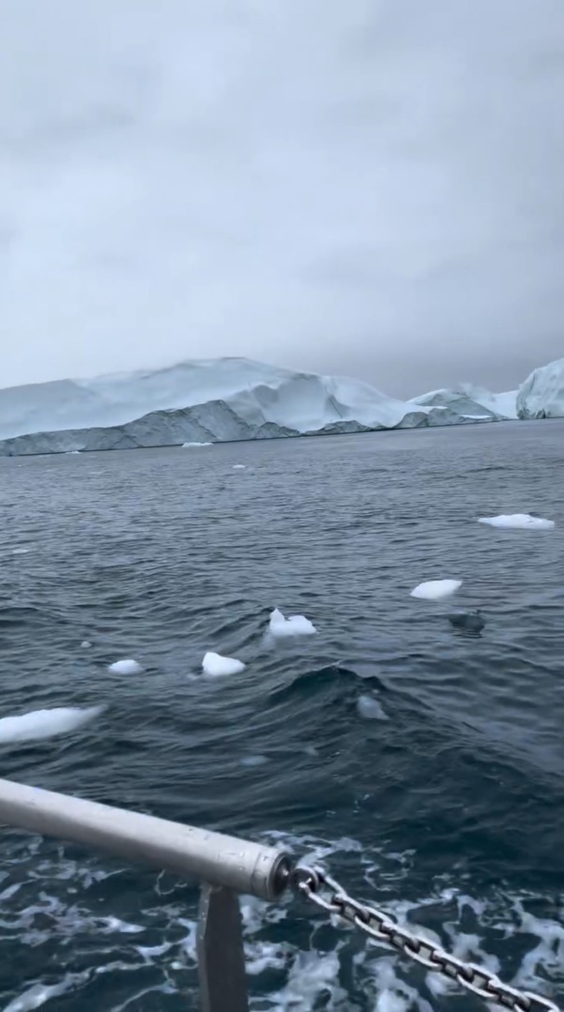 De férias na Groenlândia, Galvão Bueno e Desireé Soares passeiam pelo Círculo Polar Ártico - Reprodução / Instagram
