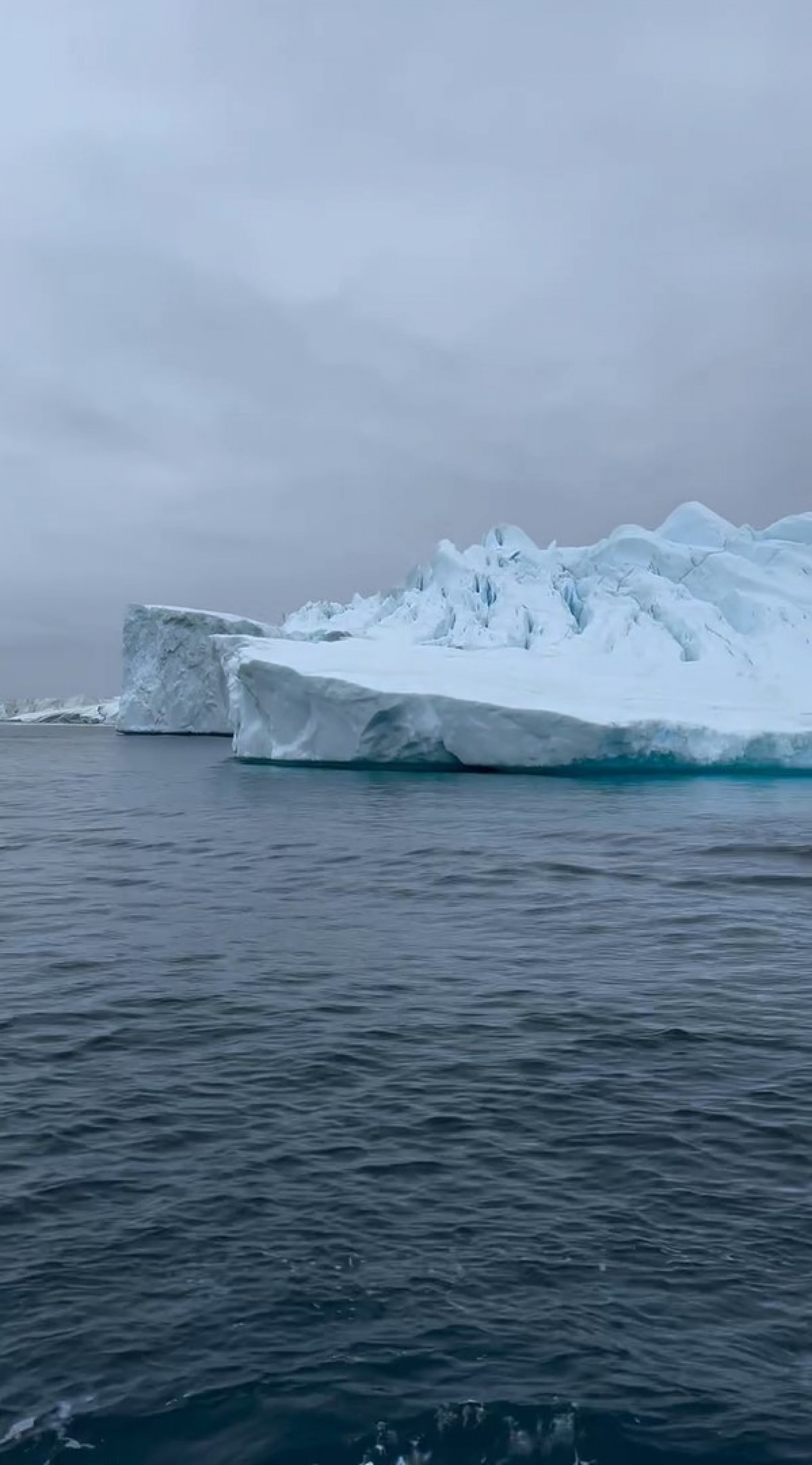 De férias na Groenlândia, Galvão Bueno e Desireé Soares passeiam pelo Círculo Polar Ártico - Reprodução / Instagram