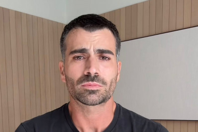 Ex-BBB Rodrigão aparece emocionado nas redes sociais após remoção de tumor