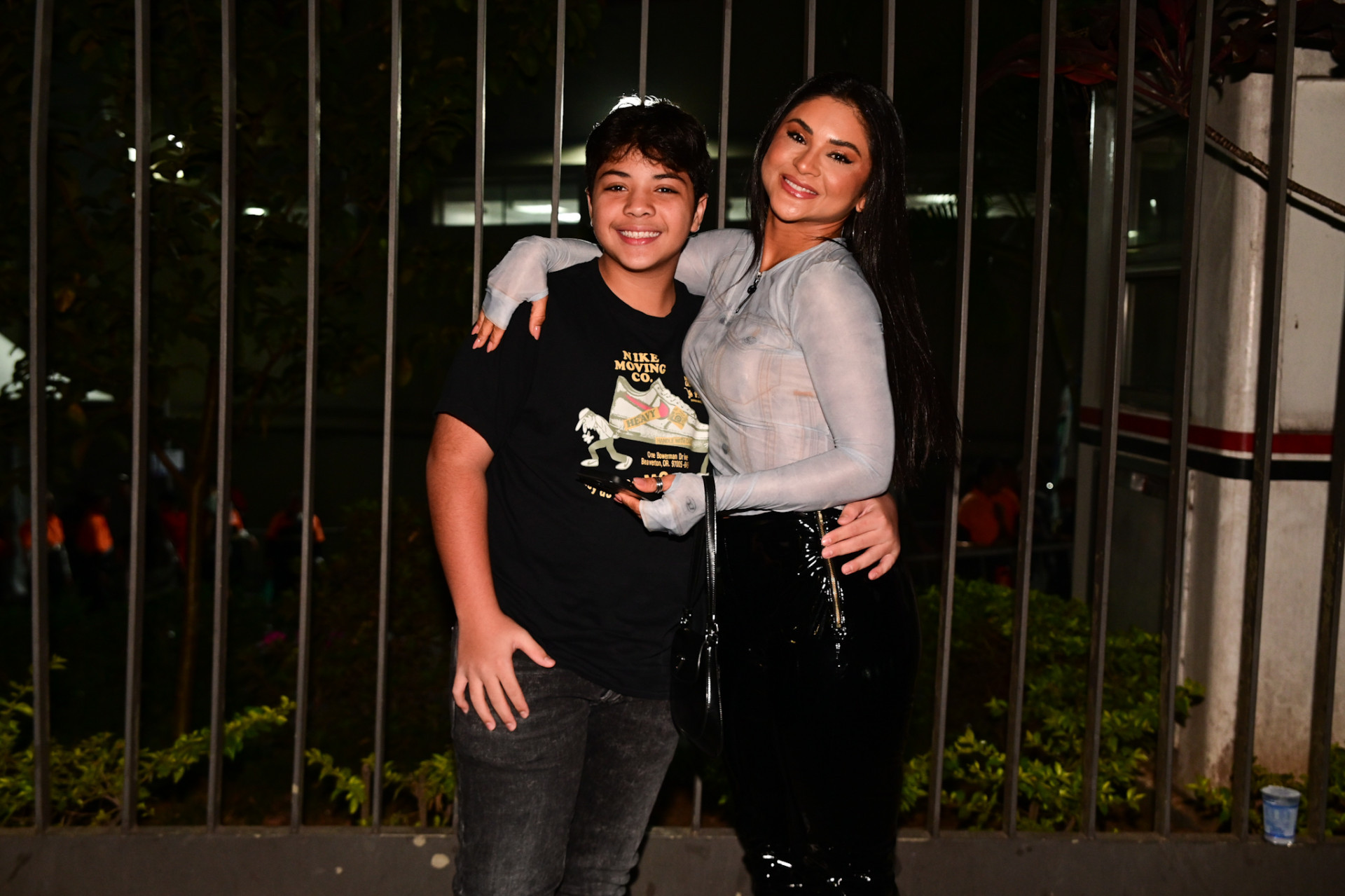 A influenciadora Mileide Mihaile e o filho Yudi marcaram presença no show de The Weeknd em SP - Leo Franco/ AgNews