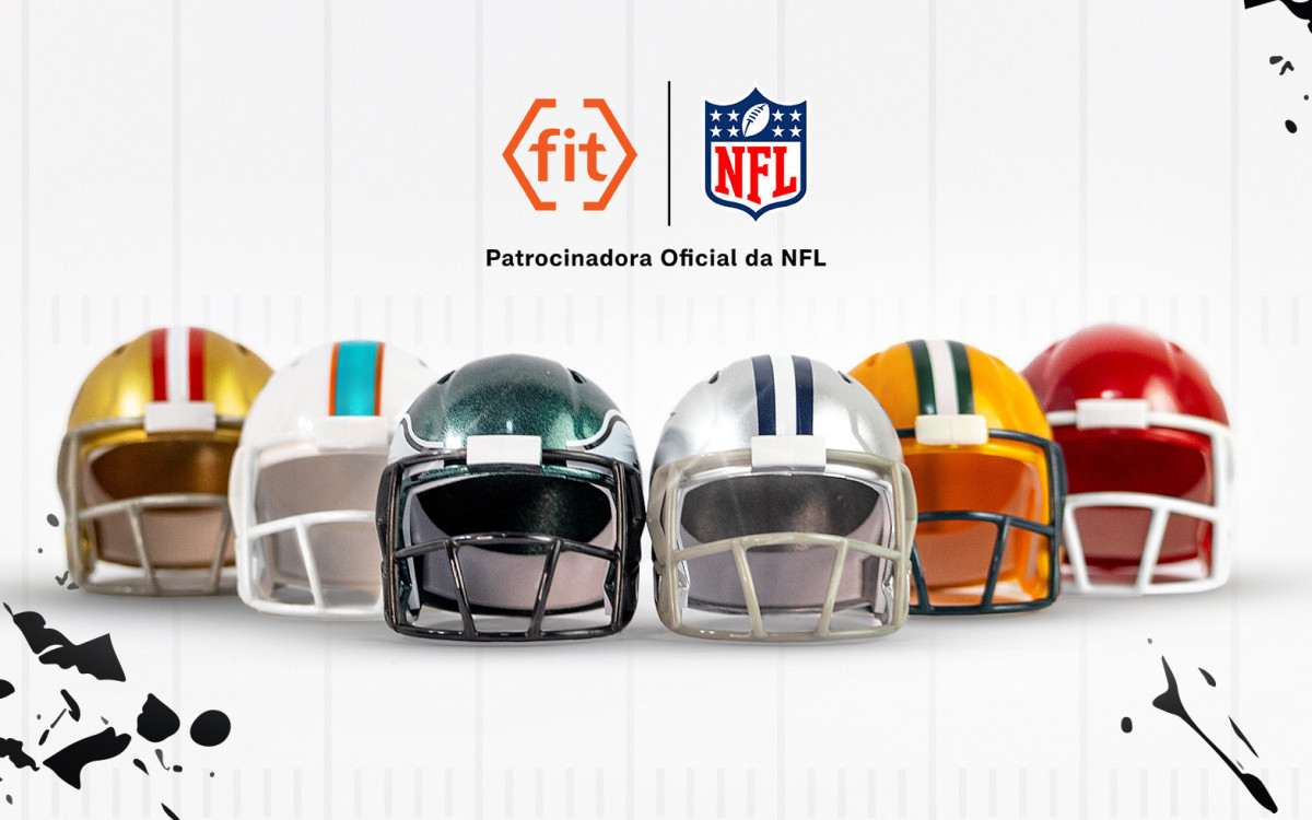 Comprometida com inovação permanente e logística eficiente, a Fit conta com equipes de gestão, abastecimento, entrega e atendimento que passam por treinamentos rigorosos para garantir que a excelência dos combustíveis chegue até os postos revendedores com segurança. 