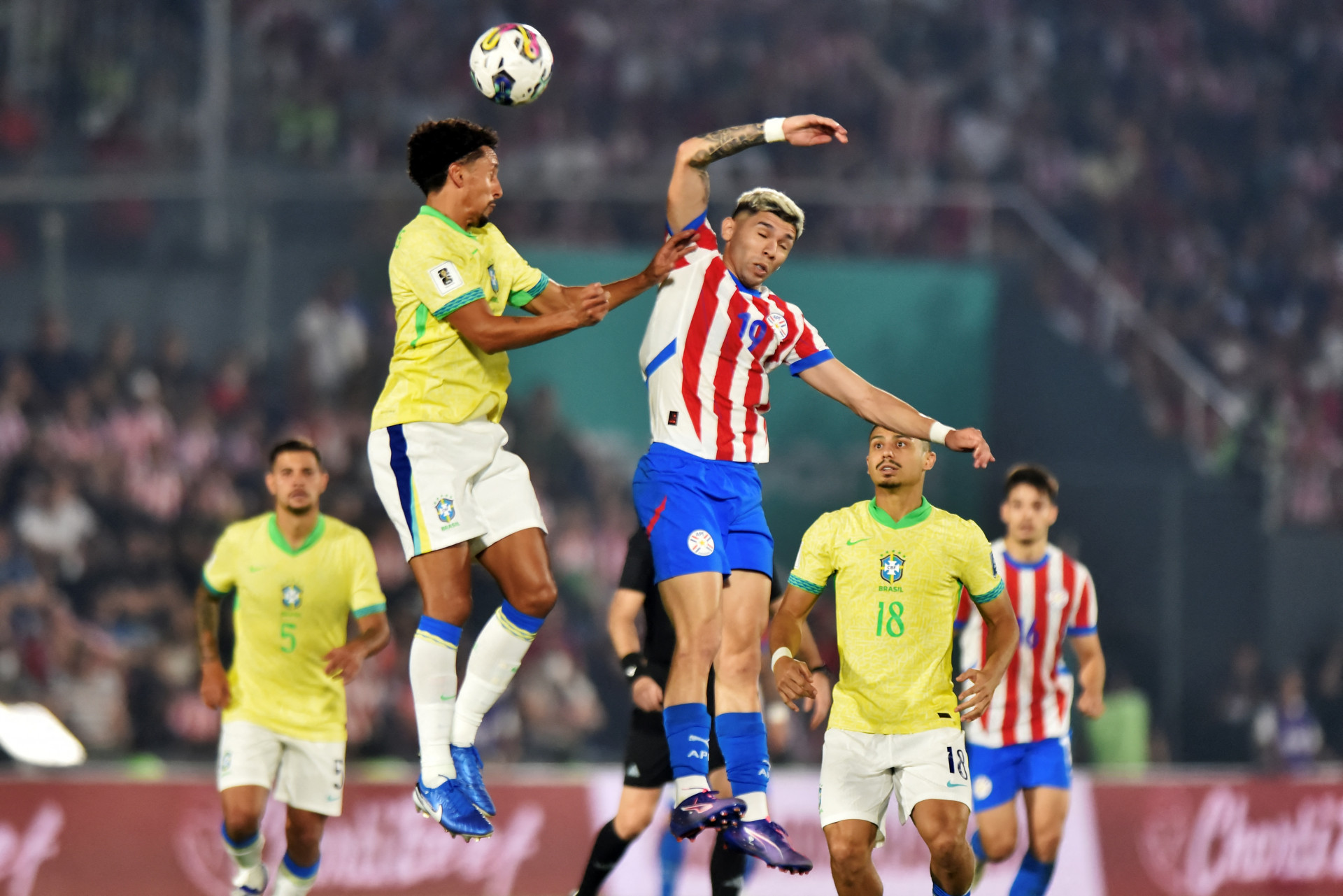 Paraguai e Brasil mediram for&ccedil;as no Defensores del Chaco - Daniel Duarte / AFP