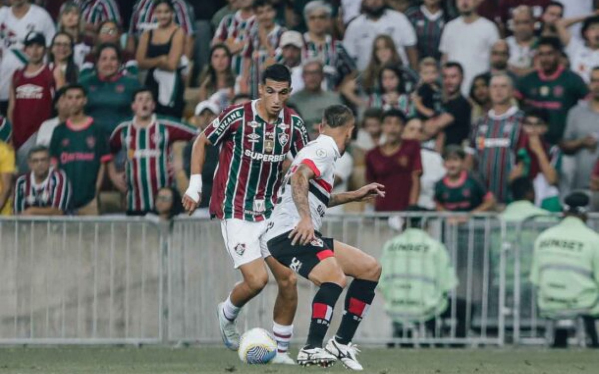 Rio de Janeiro, Brasil - 01/09/2024 - Estádio Maracanã -   
Fluminense enfrenta o São Paulo esta noite no Maracanã pela 25ª rodada do Campeonato Brasileiro 2024.
FOTO: LUCAS MERÇON / FLUMINENSE F.C.
.
IMPORTANTE: Imagem destinada a uso institucional e divulgação, seu
uso comercial está vetado incondicionalmente por seu autor e o
Fluminense Football Club.É obrigatório mencionar o nome do autor ou
usar a imagem.
.
IMPORTANT: Image intended for institutional use and distribution.
Commercial use is prohibited unconditionally by its author and
Fluminense Football Club. It is mandatory to mention the name of the
author or use the image.
.
IMPORTANTE: Imágen para uso solamente institucional y distribuición. El
uso comercial es prohibido por su autor y por el Fluminense FootballClub. 
És mandatório mencionar el nombre del autor ao usar el imágen.