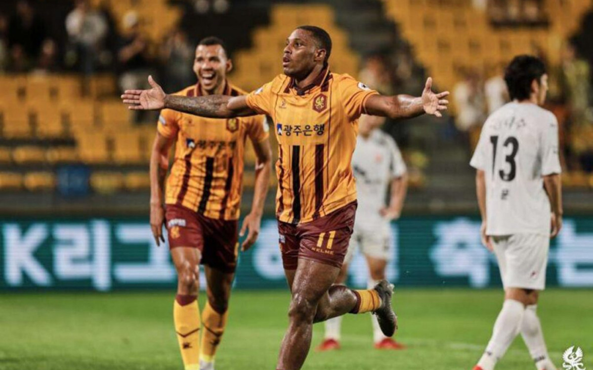 Nome ex-Botafogo festeja alto desempenho no futebol sul-coreano