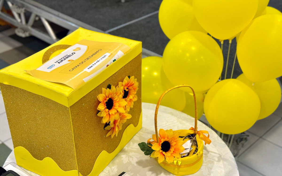 Foram distribuídos laços e informativos com orientação sobre o Setembro Amarelo. Além disso, foi colocada uma caixa do desabafo, cuja finalidade é ser abastecida de cartas com desabafos