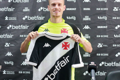 Vasco apresenta o poliglota e multifuncional Maxime Dominguez: 'Estou pronto'