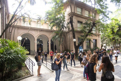 Universidade oferece capacitações gratuitas durante o Mês do Administrador