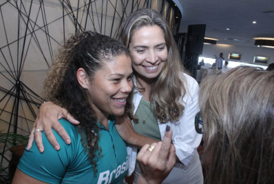 Isabel Swan recebe apoio de atletas femininas