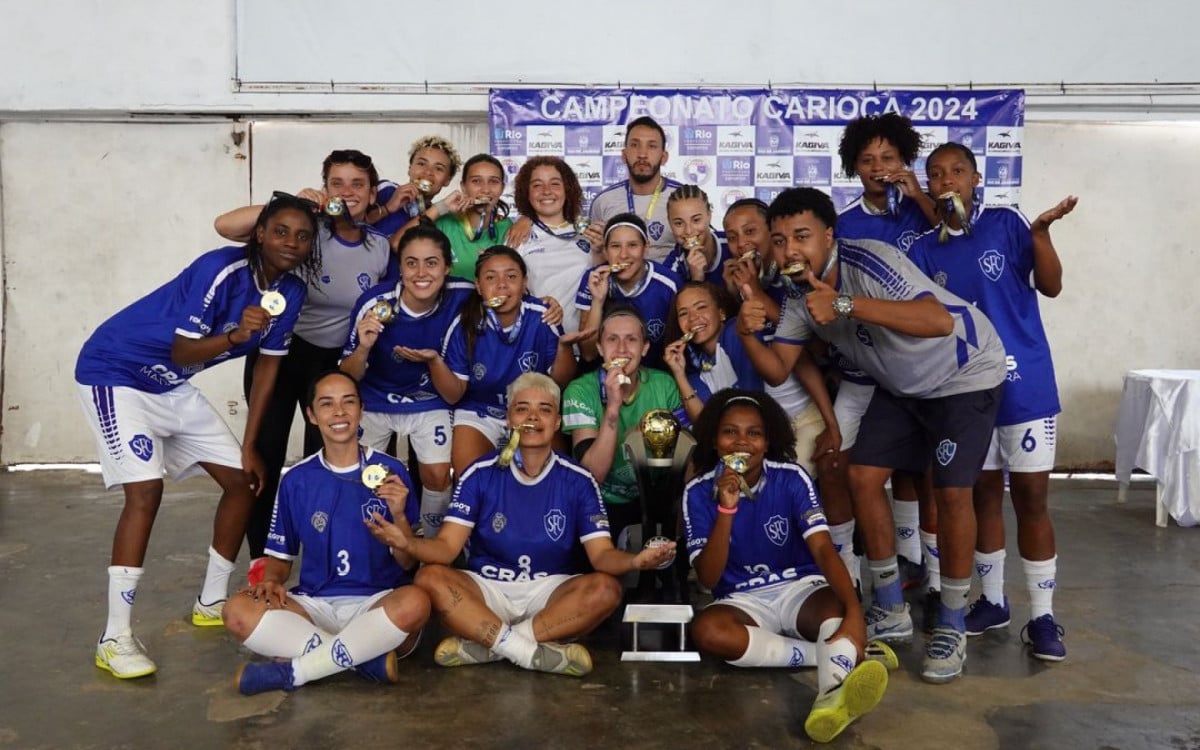 Serrano campeão carioca de futsal feminino - Foto: Esther Januário