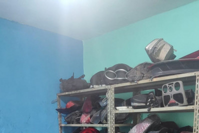 PM encontra desmanche de carros roubados em Belford Roxo