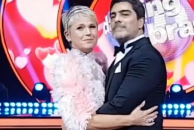 Xuxa se declara no aniversário de Junno Andrade: 'Meu velho gostoso'
