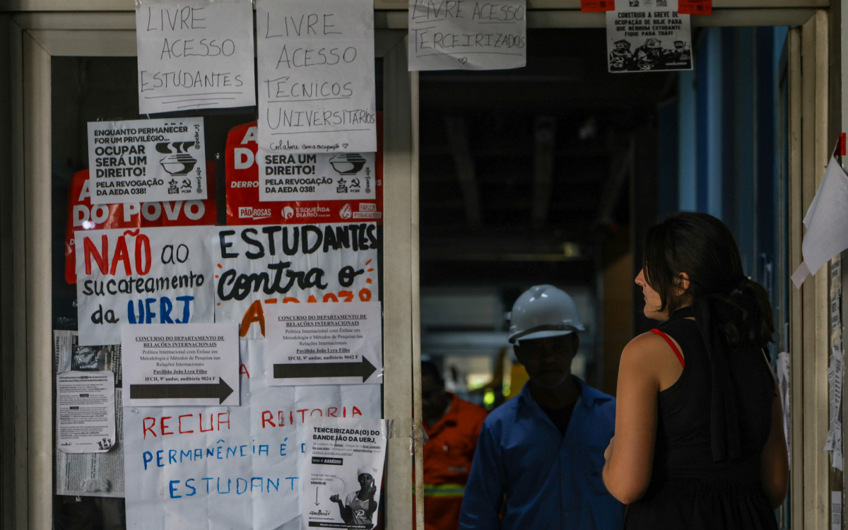 Ocupação dos estudantes na UERJ, nesta quinta-feira (12).