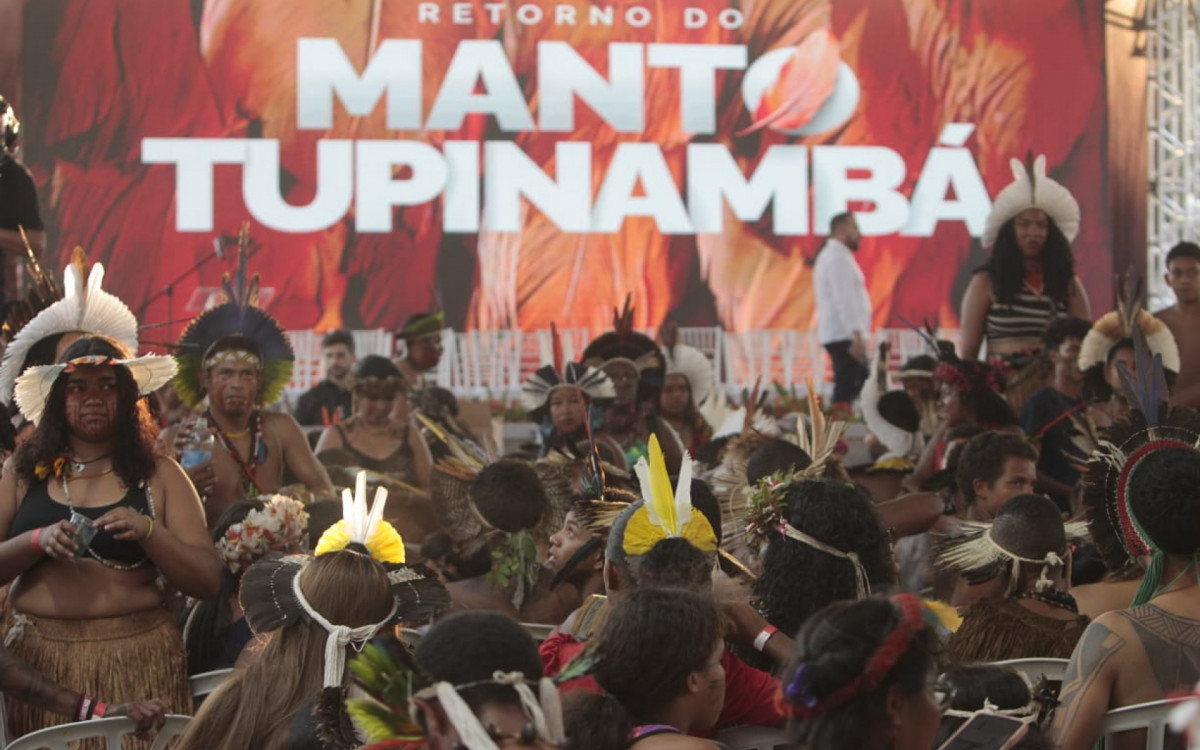 Indígenas celebraram retorno do Manto Tupinambá ao Brasil durante evento na Quinta da Boa Vista