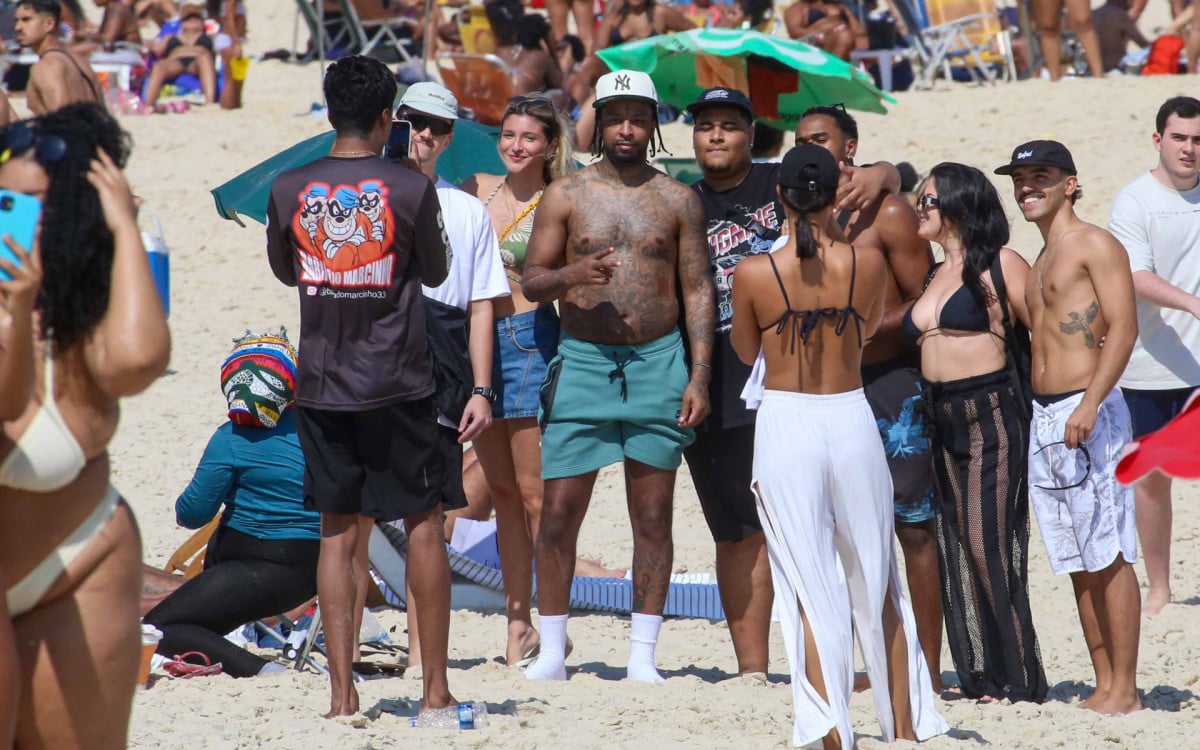 Rapper 21 Savage curte praia em Ipanema e causa alvoroço 
 - JC Pereira / Agnews 