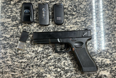 Homem que dirigia carro clonado é baleado durante confronto na Tijuca