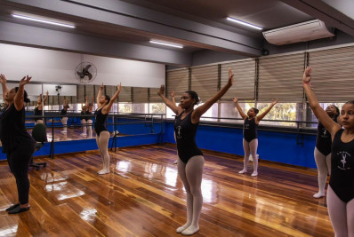 Prefeitura de Nilópolis entrega instalações revitalizadas da Escola Municipal de Dança José Carlos Silva