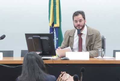 Deputado Tulio Gadelha pede escolta após ameaças