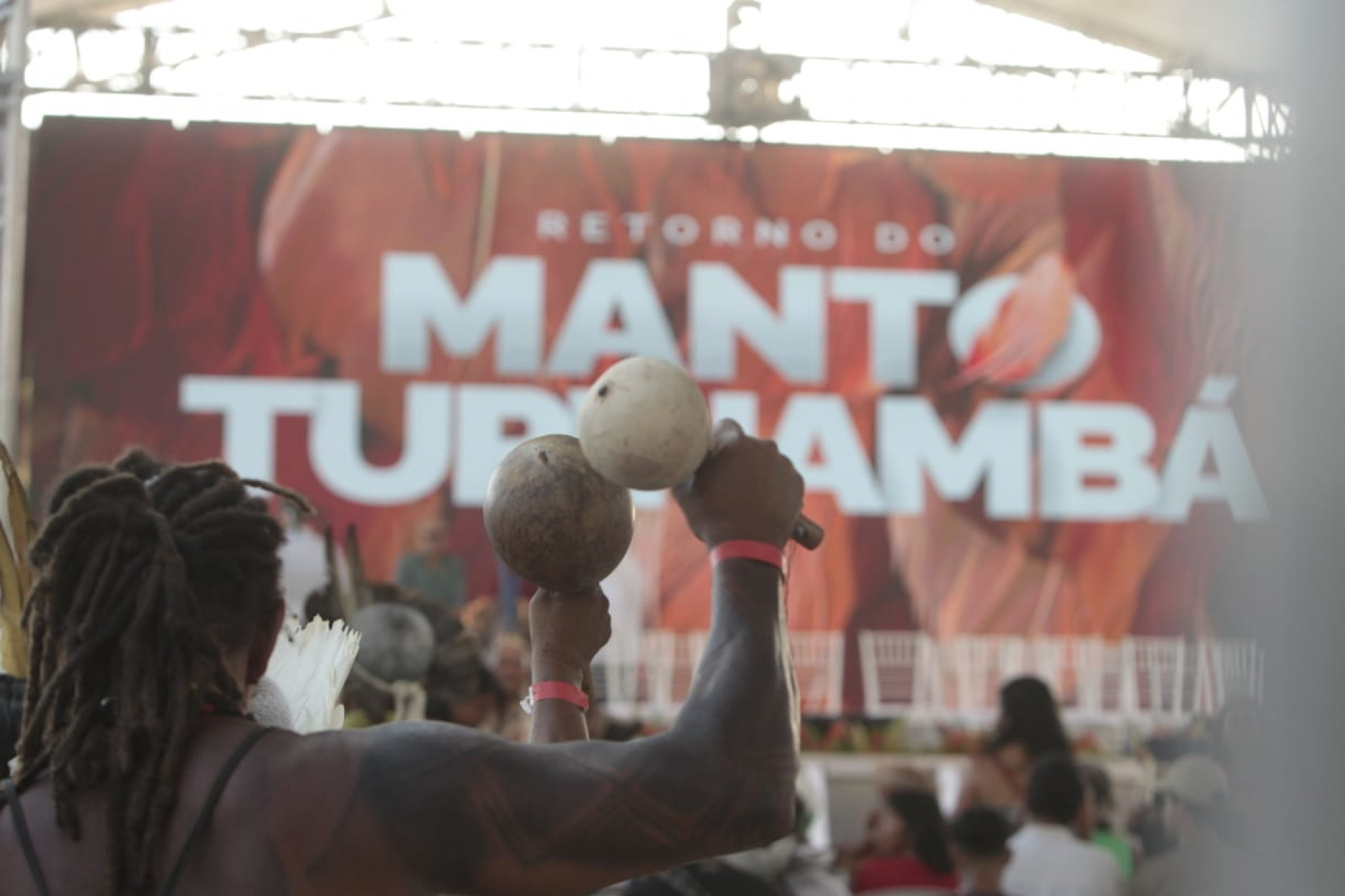 Indígenas celebraram retorno do Manto Tupinambá ao Brasil durante evento na Quinta da Boa Vista - Reginaldo Pimenta / Agência O Dia