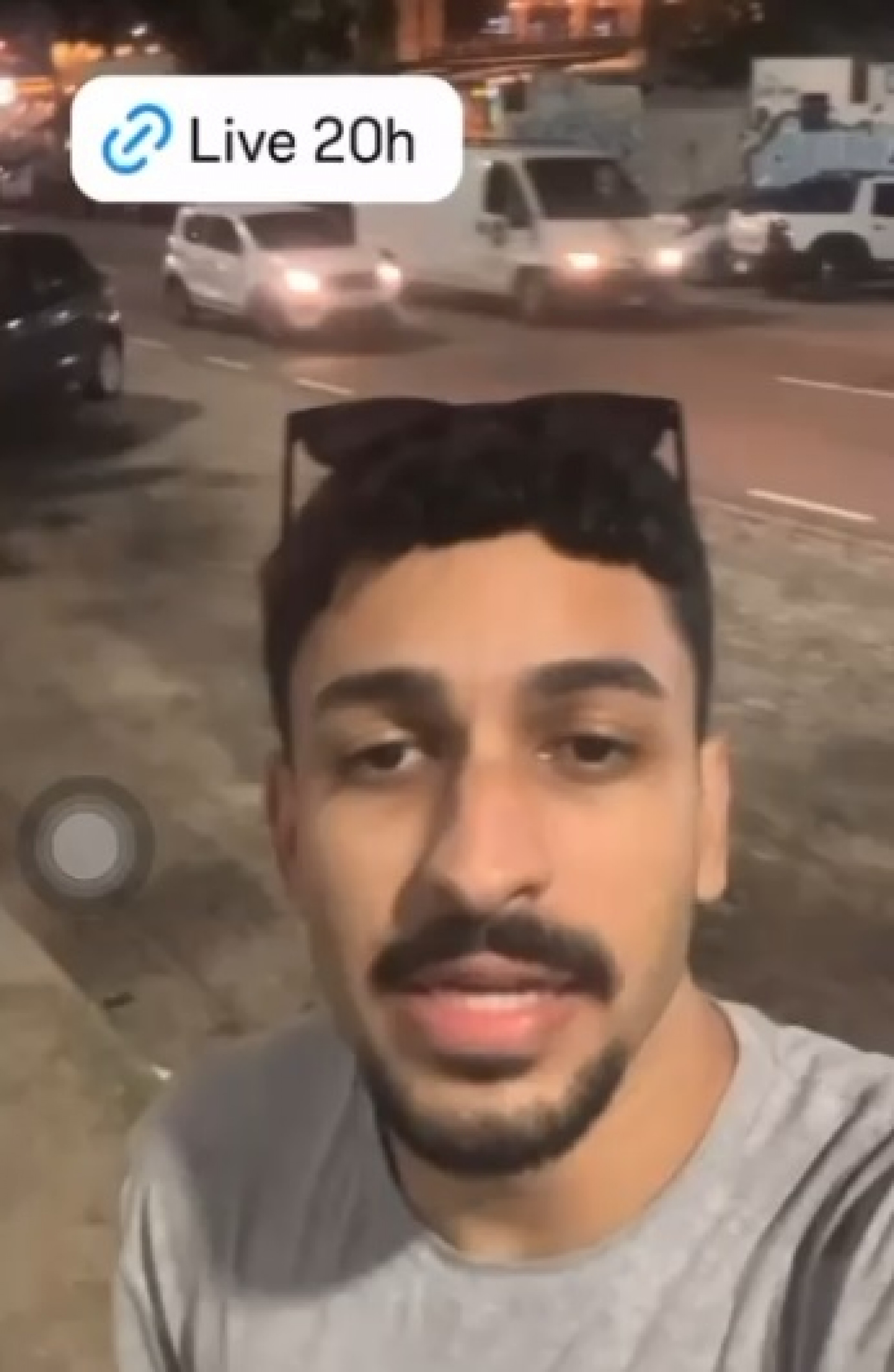 Apesar do mandado de prisão em aberto, Victor Hugo continuava oferecendo dicas de mercado financeiro e exibindo sua vida