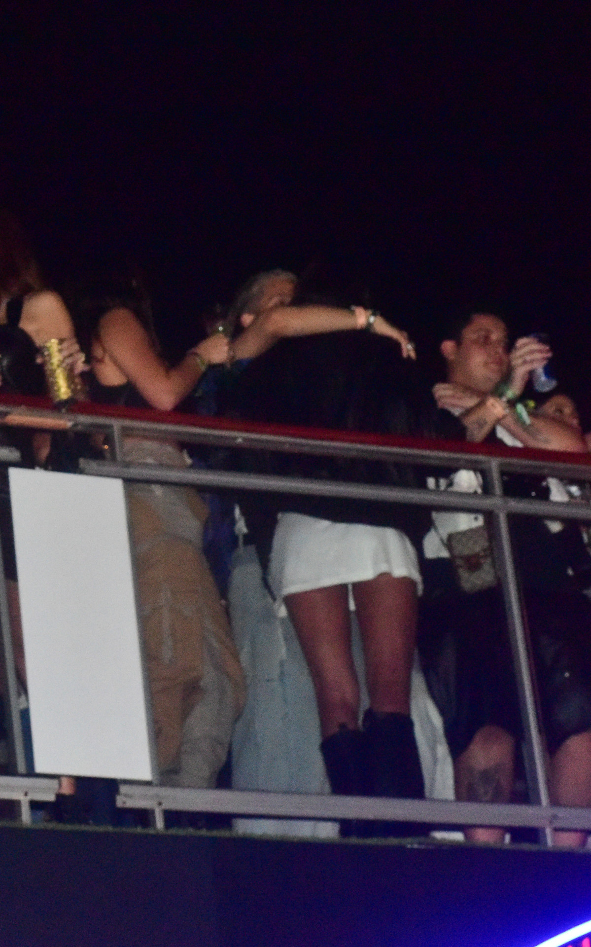 Bruna Marquezine e João Guilherme durante o primeiro dia do Rock in Rio