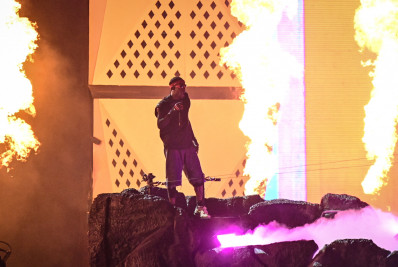 Travis Scott empolga público ao encerrar primeiro dia do Rock in Rio; veja o que rolou