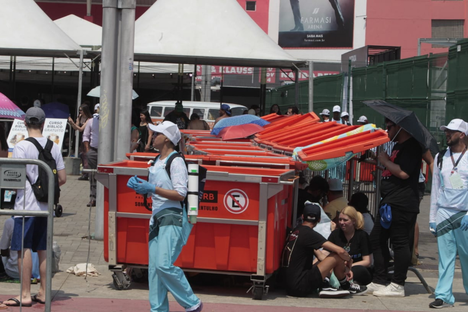 Fila para o segundo dia de Rock in Rio começaram a se formar desde as primeiras horas - Reginaldo Pimenta / Agência O Dia