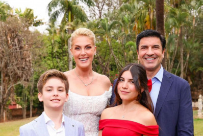 Ana Hickmann homenageia filho e enteada pelo apoio ao casamento com Edu Guedes