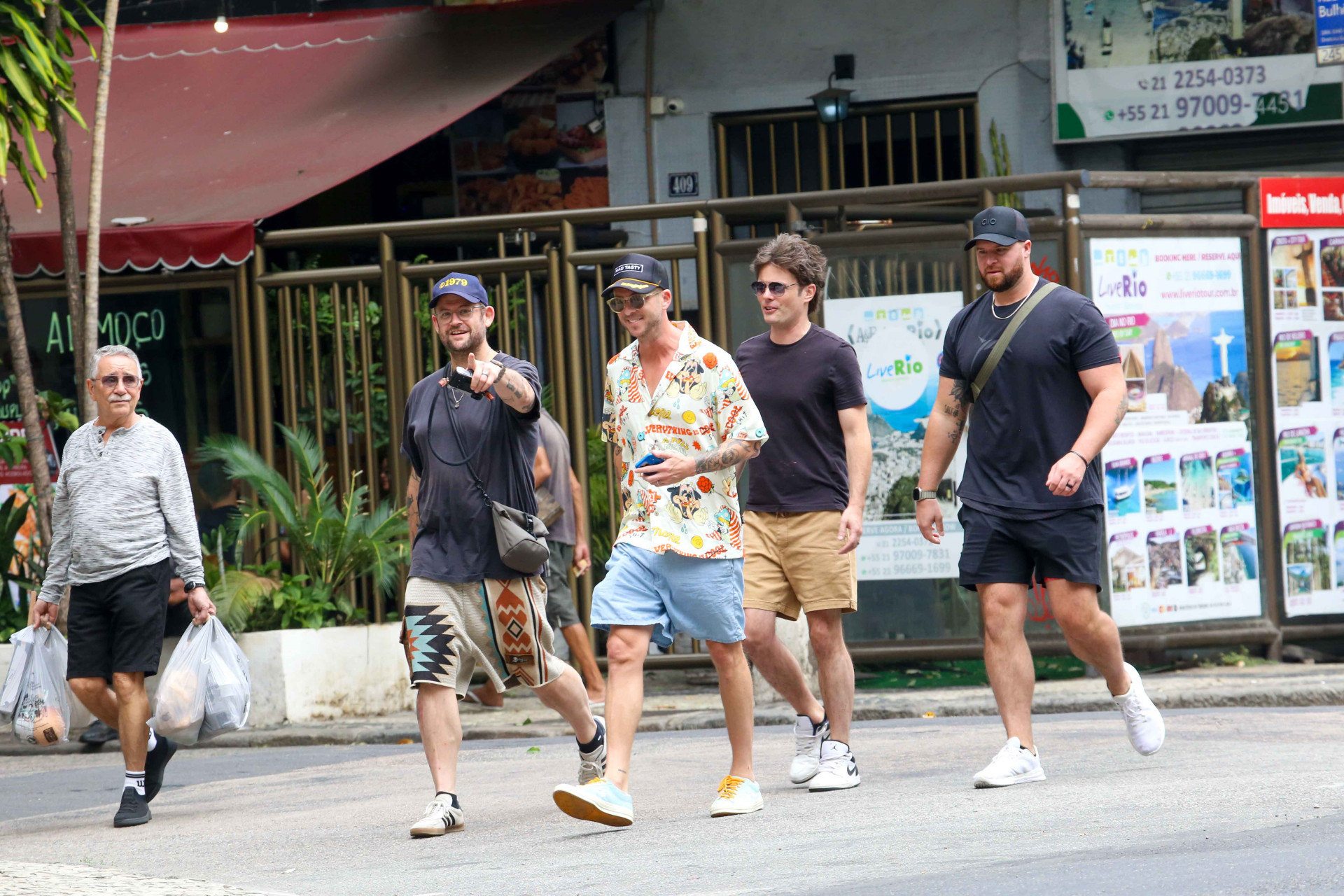 Ryan Tedder, do One Republic, passeia por Copacabana e Ipanema - JC Pereira / AgNews