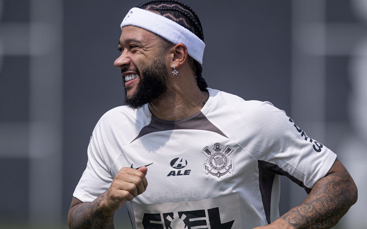 Memphis deve estrear pelo Corinthians no sábado, contra o Atlético-GO