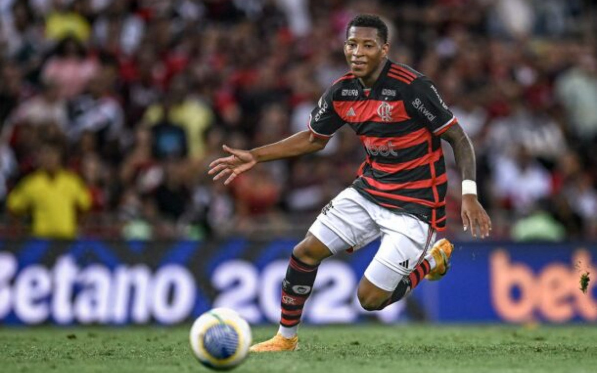 Roberto Assaf: Carlinhos em campo e Gabriel no banco: Flamengo 1 a 1