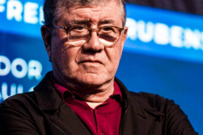 Bilionário custeia quase metade de campanha de candidato no interior do Ceará