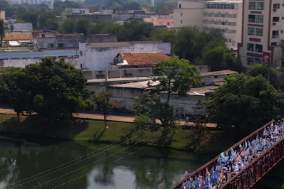 Caminhada de Renan Marassi reúne mais de 2 mil apoiadores no Centro Histórico de Resende